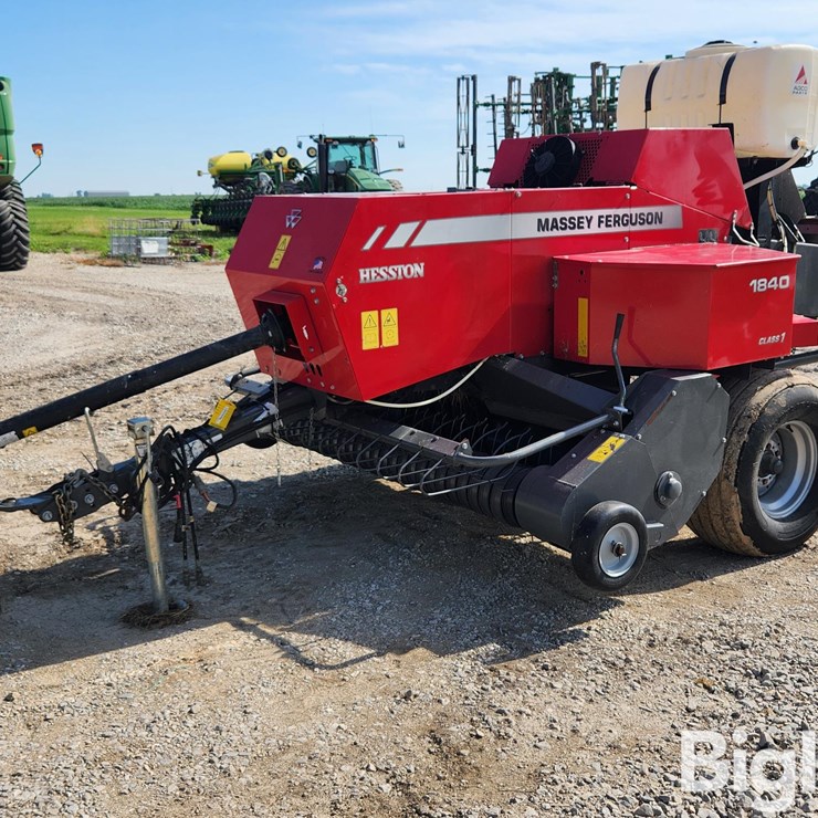2021 MASSEY-FERGUSON 1840