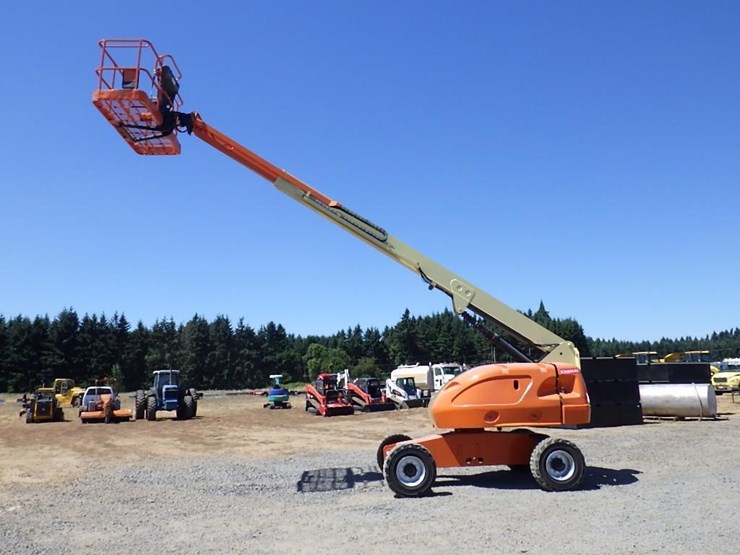 2009-jlg-400s-image-6