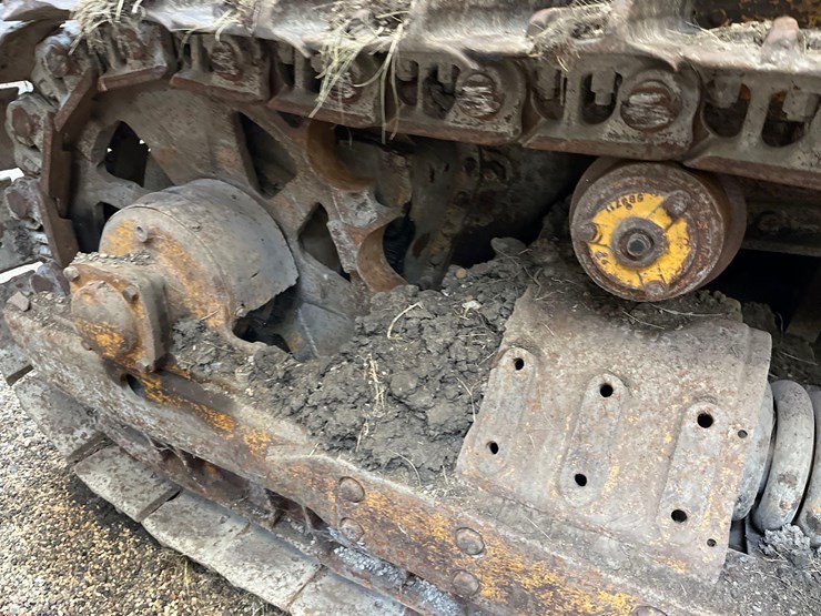 caterpillar-d8-image-24