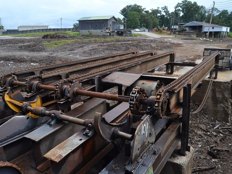23'-4-strand-log-deck-w/-#78-chain-w/-stop-&-loader-w/-nose-skids-w/-electric-drive-image-4