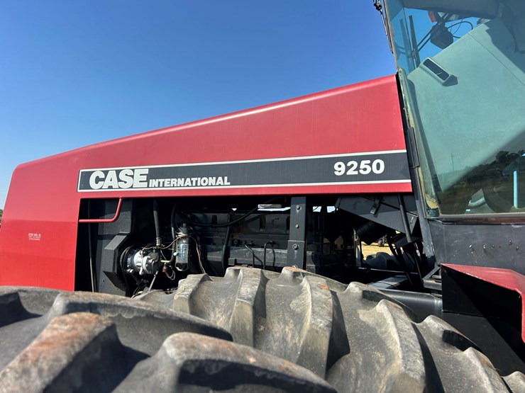 case-ih-9150-image-36