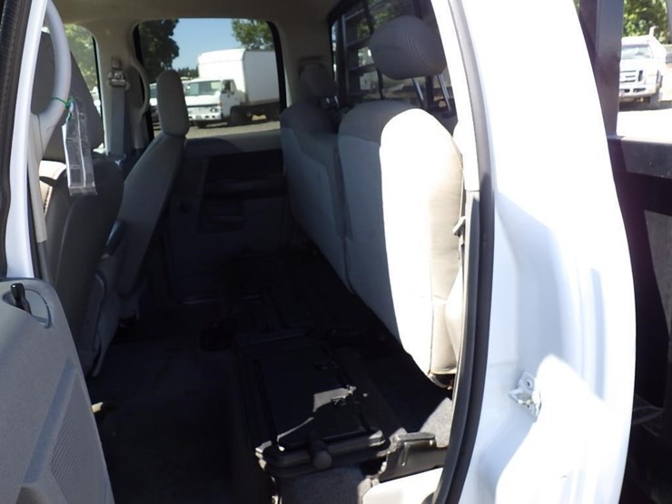 2006-dodge-ram-3500-image-21