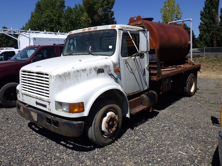 1999-international-4700-image-1