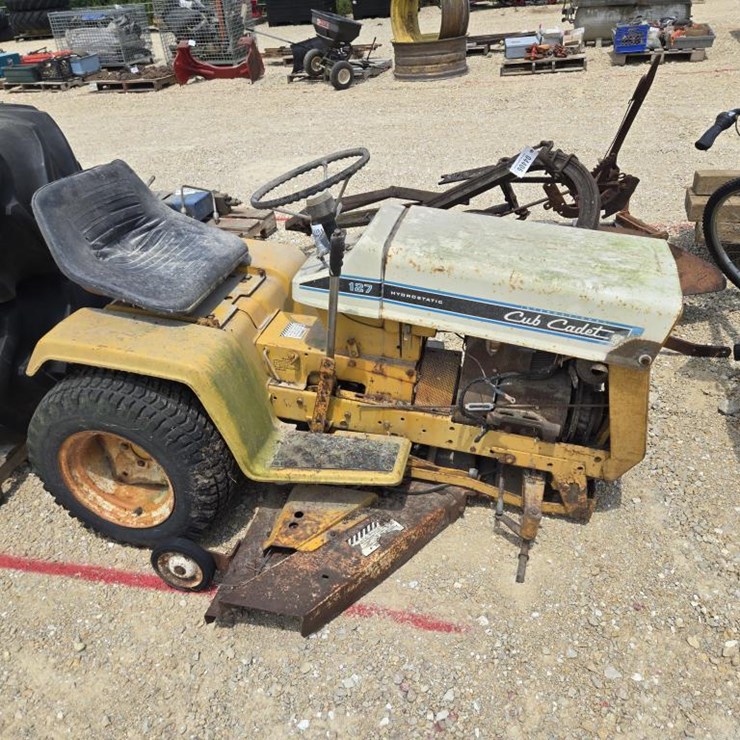 CUB CADET 127