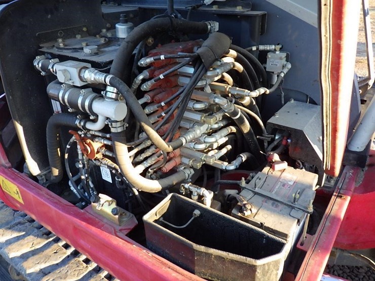 2019-takeuchi-tb260-image-17