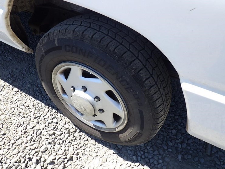 2009-utility-van-image-28