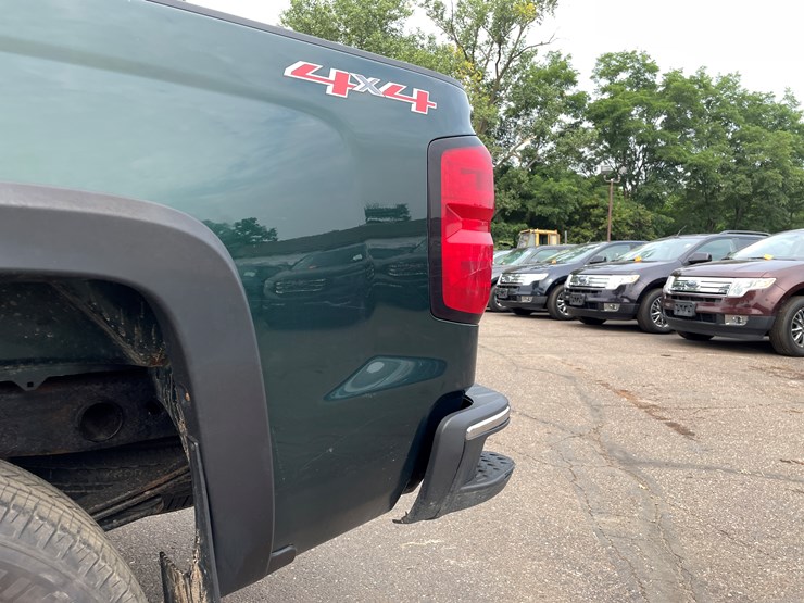 2014-chevrolet-silverado-1500-image-21