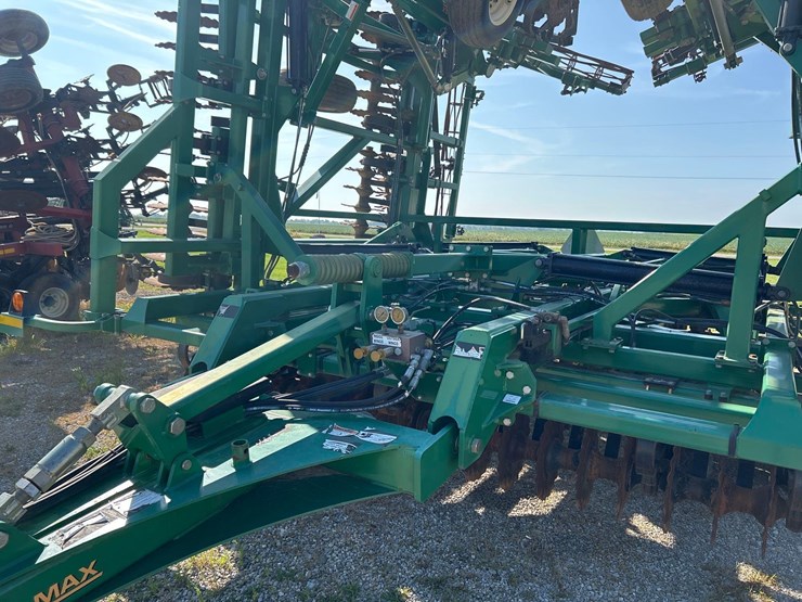 great-plains-4000-image-8