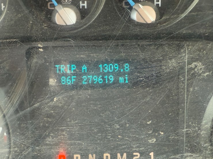 2011-ford-f250-image-21