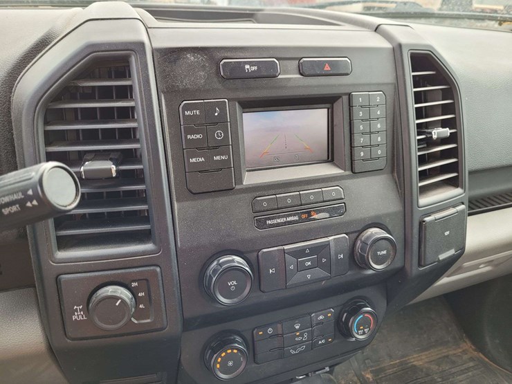 2017-ford-f150-image-11