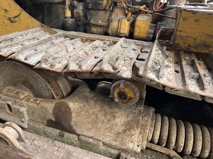 caterpillar-d8-image-11