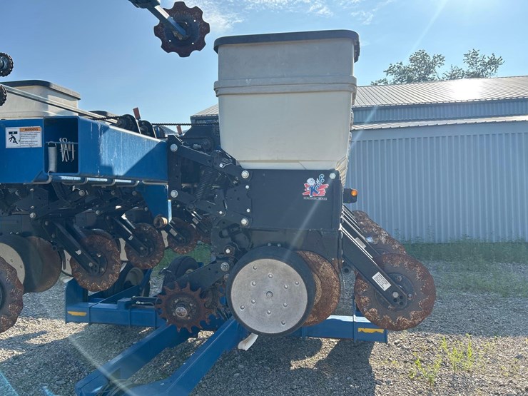 kinze-3500-image-9