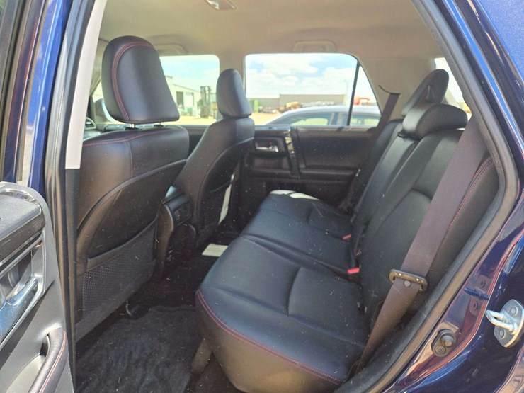 2017-toyota-4-runner-image-7