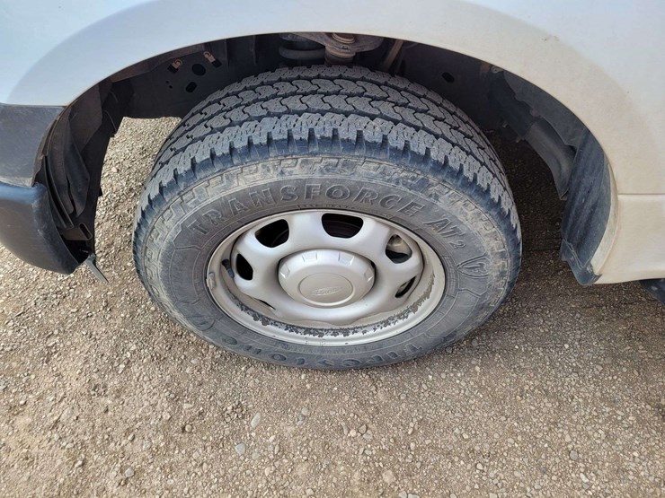 2017-ford-f150-image-16