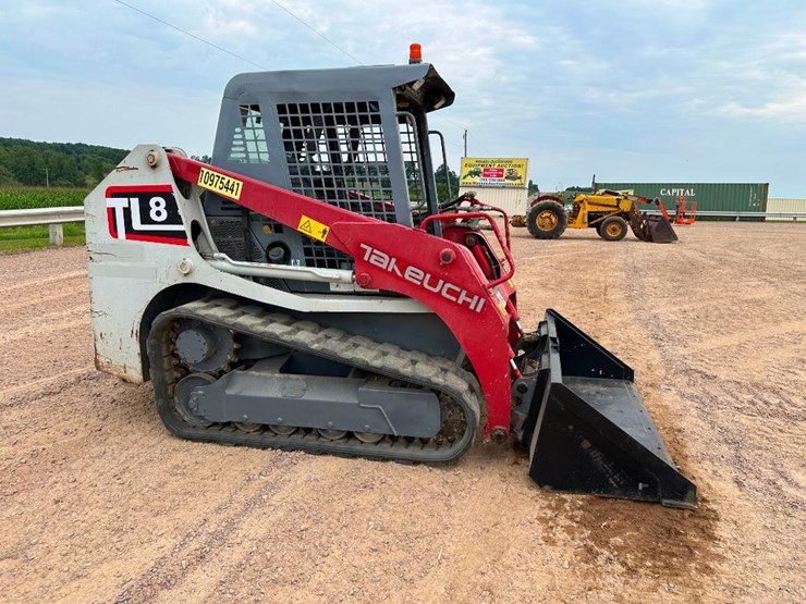 takeuchi-tl8-image-3