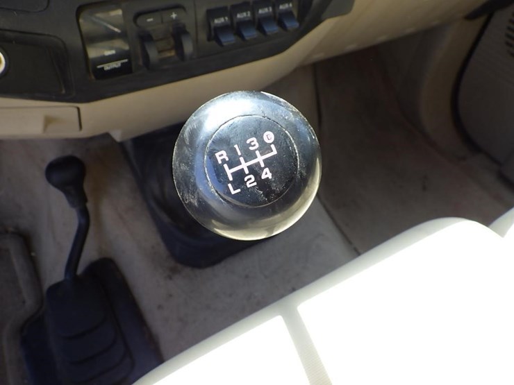 2008-ford-f350-image-25