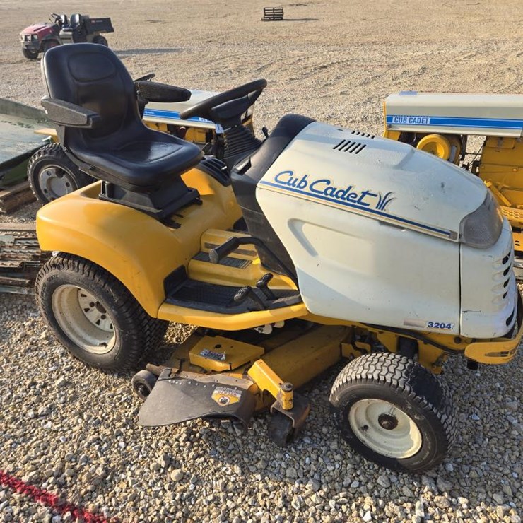 CUB CADET 3204
