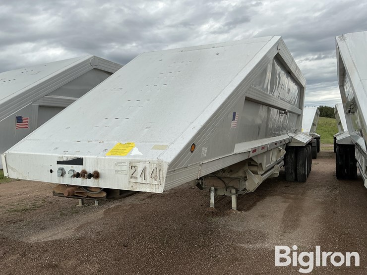 2004-travis-39-ft-image-3