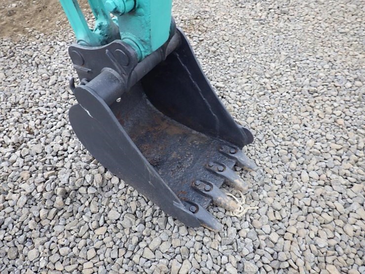 komatsu-pc35mr-1-image-7