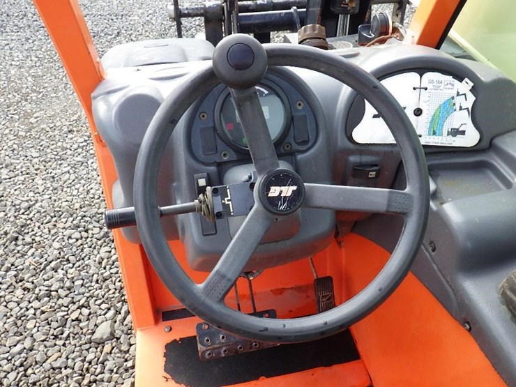 2017-jlg-g5-18a-image-21