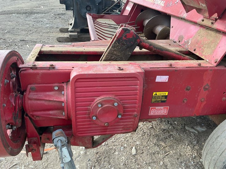 international-435t-image-21