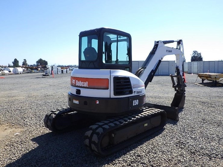 2012-bobcat-e50-image-4