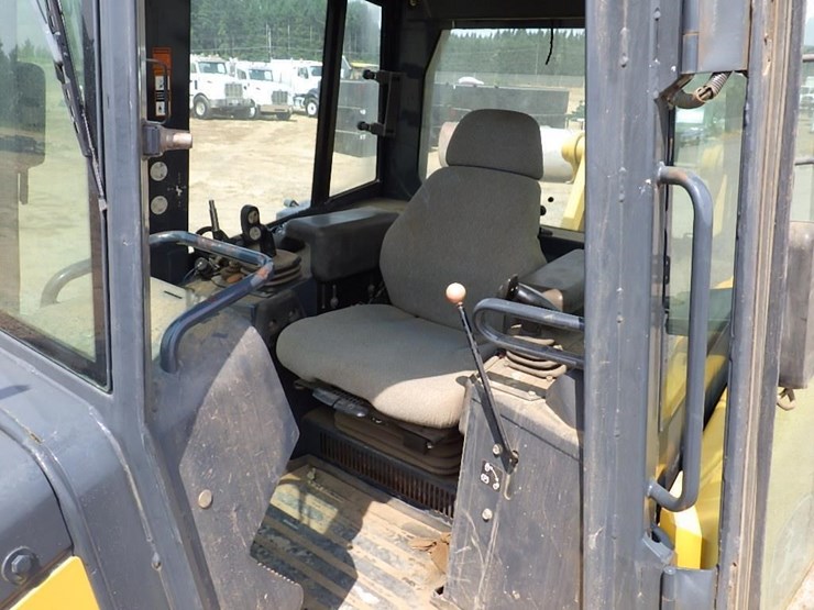 deere-750j-lt-image-26