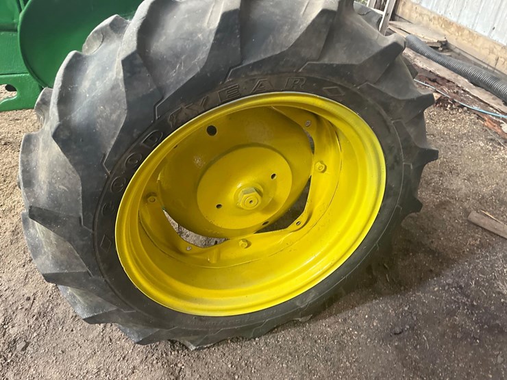 john-deere-m-image-20