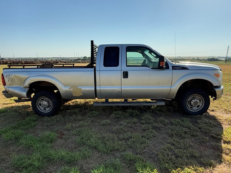 2011-ford-f250-image-11