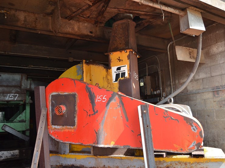 fulghum-60"-6-knife-chipper-w/-horzontal-feed-top-discharge-image-1