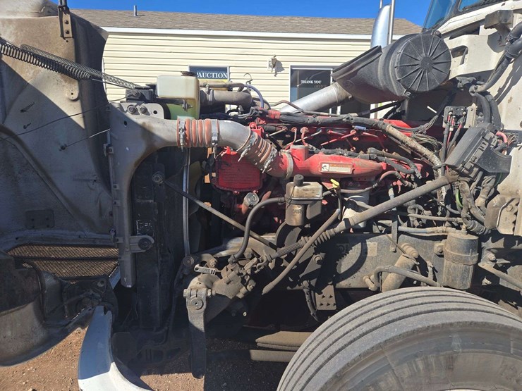 2013-peterbilt-386-image-25