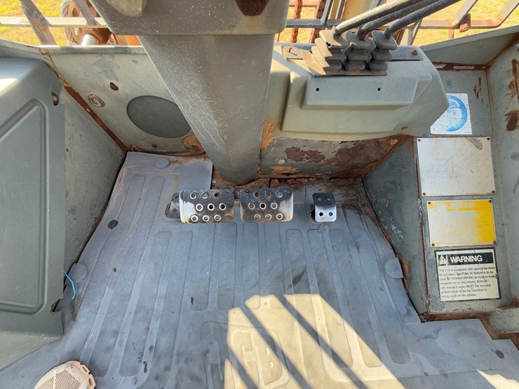 jcb-930-image-19