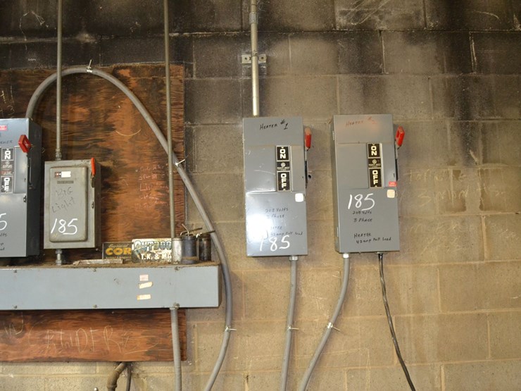 electrical-panel-w/-1-square-d-30kva-transformers-w/-sts-25kva-transformer-w/-3-30amp-disconnect-w/3-60amp-disconnect-w/1-200-amp-disconnect-w/-panel-board-image-2