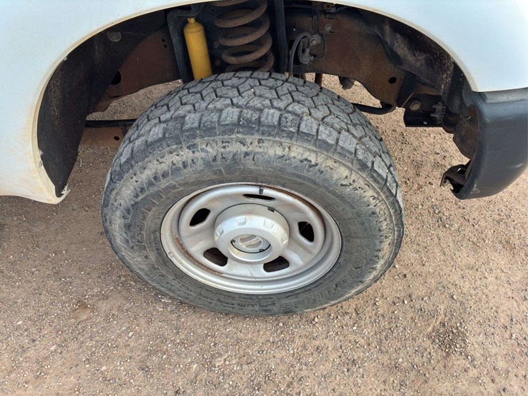 2011-ford-f350-image-15