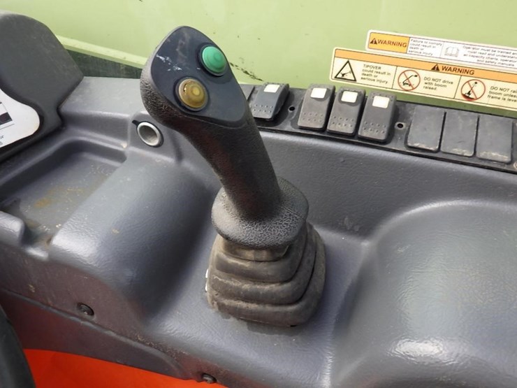 2017-jlg-g5-18a-image-26