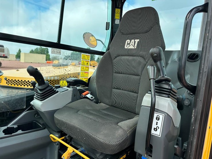 2020-caterpillar-306-cr-image-51