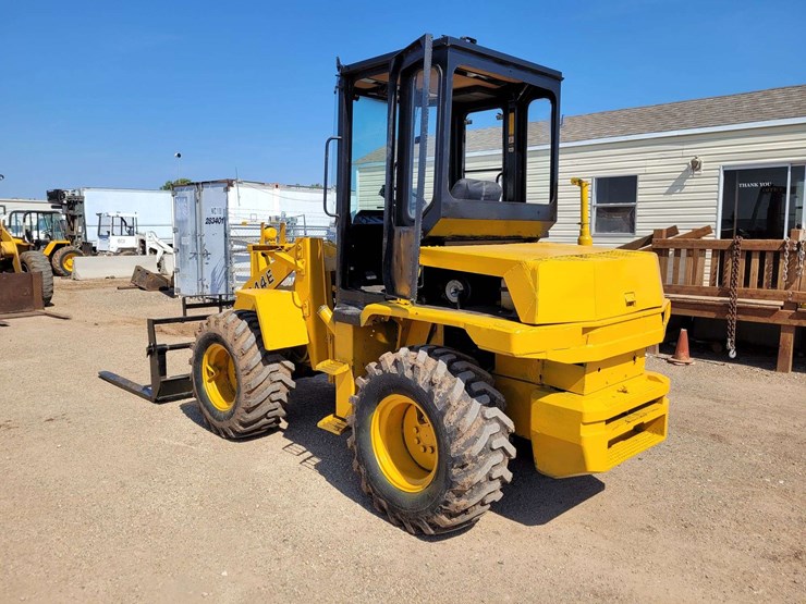 deere-244e-image-5