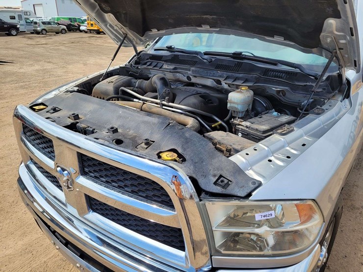 2014-ram-2500-slt-image-14