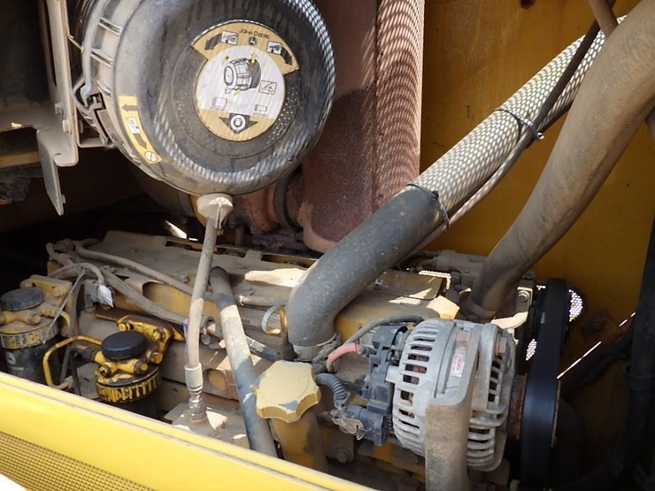 deere-750j-lt-image-25