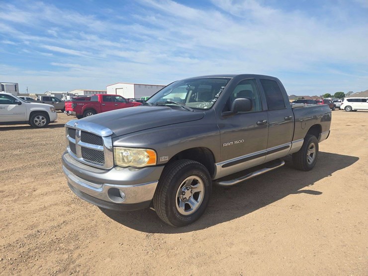 2005-dodge-ram-1500-image-1