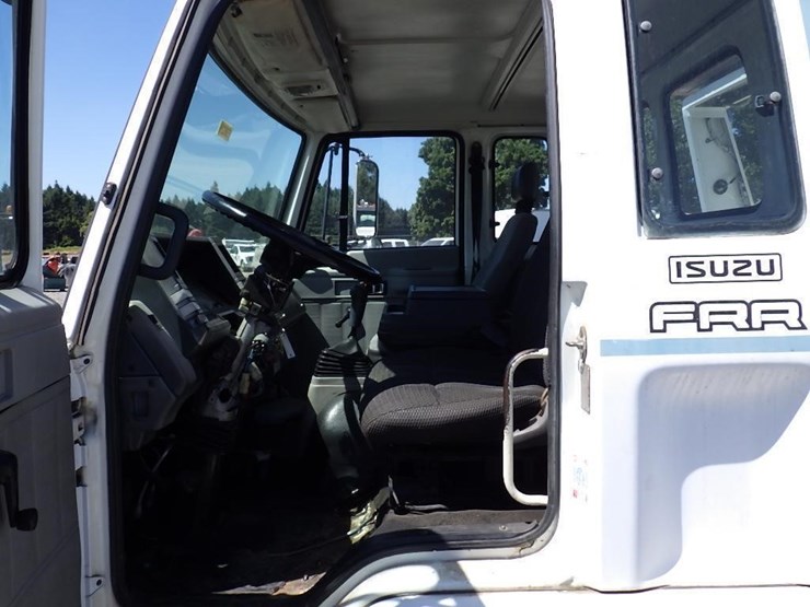 1996-isuzu-frr-image-28