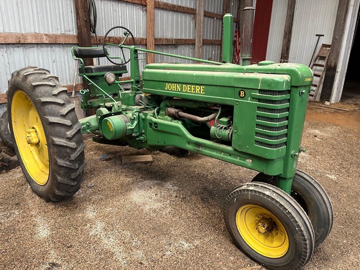 john-deere-b-image-3