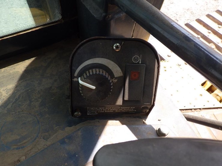 deere-750j-lt-image-31
