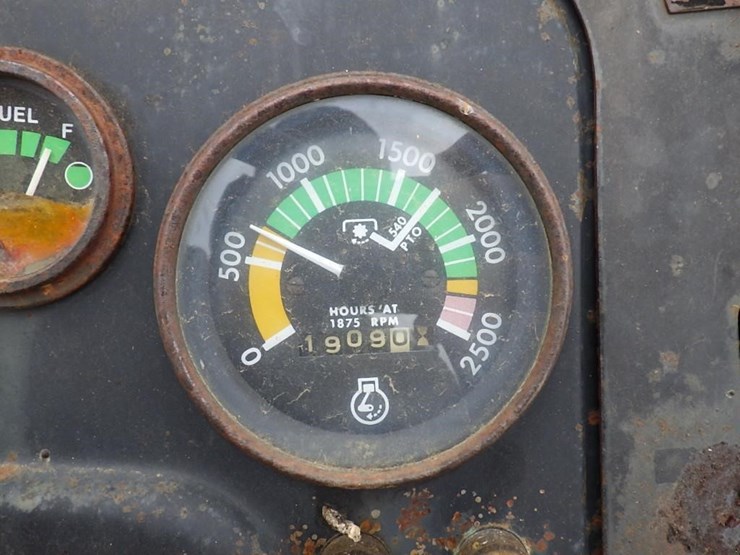 massey-ferguson-255-image-19