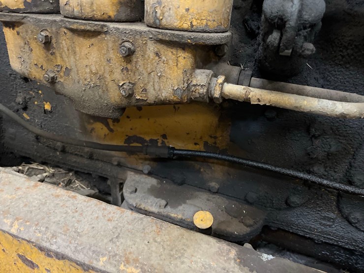 caterpillar-d8-image-36