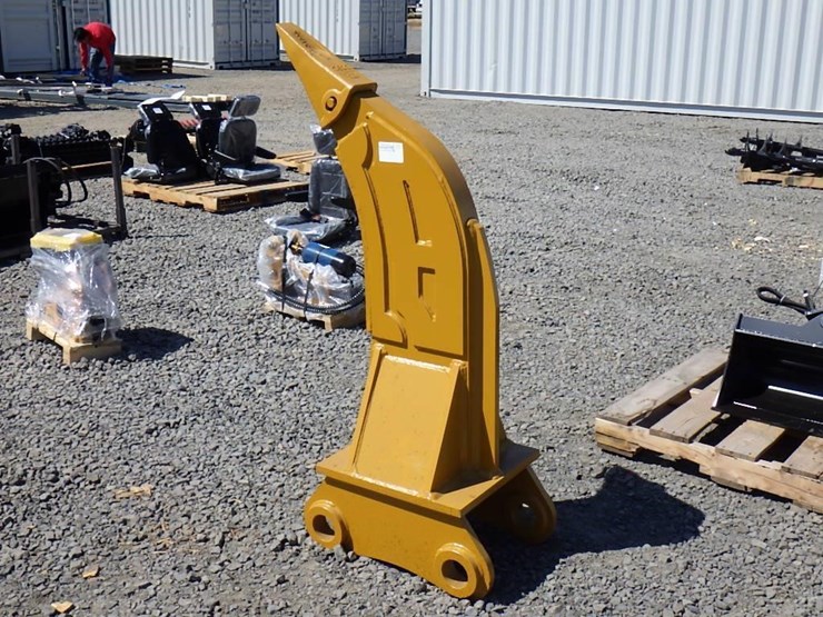 caterpillar-320-image-2