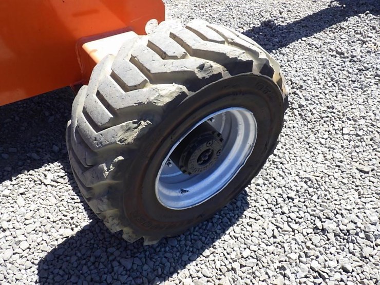 2009-jlg-400s-image-32