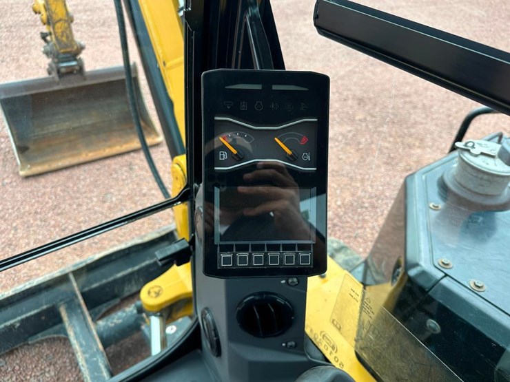 2020-caterpillar-306-cr-image-54