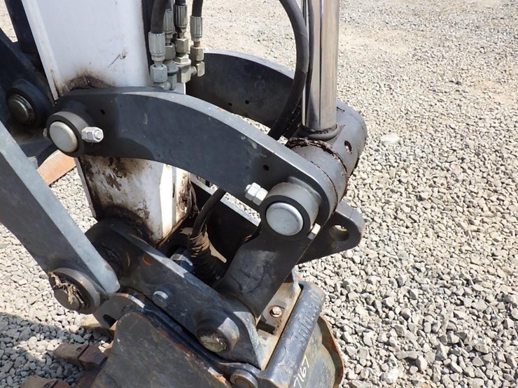 2022-bobcat-e42-image-9