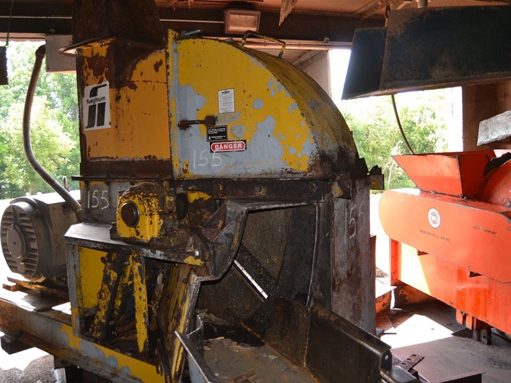 fulghum-60"-6-knife-chipper-w/-horzontal-feed-top-discharge-image-3